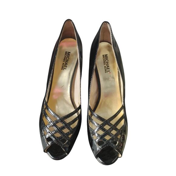 Michael Kors Heels Peep Toe Criss Cross Black Logo Patent Leather Sz 8.5 - Picture 3 of 6